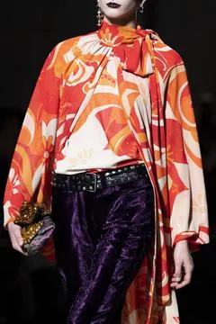  Dries Van Noten RTW Fall 2020 at Paris fashion Week Dries Van Noten RTW F... 库存照片
