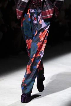  Dries Van Noten RTW Fall 2020 at Paris fashion Week Dries Van Noten RTW F... Foto stock