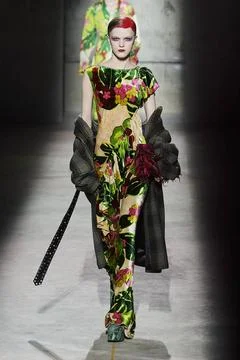  Dries Van Noten RTW Fall 2020 at Paris fashion Week Dries Van Noten RTW F... Foto stock
