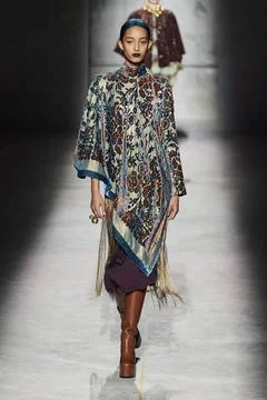  Dries Van Noten RTW Fall 2020 at Paris fashion Week Dries Van Noten RTW F... 스톡 사진