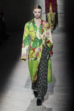  Dries Van Noten RTW Fall 2020 at Paris fashion Week Dries Van Noten RTW F... Foto stock