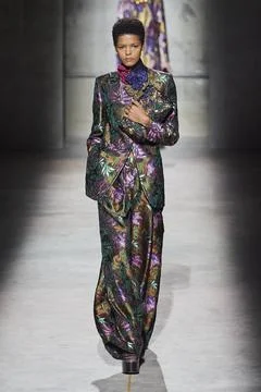 Dries Van Noten RTW Fall 2020 at Paris fashion Week Dries Van Noten RTW F... Stockfoto's