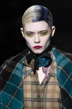  Dries Van Noten RTW Fall 2020 at Paris fashion Week Dries Van Noten RTW F... 스톡 사진