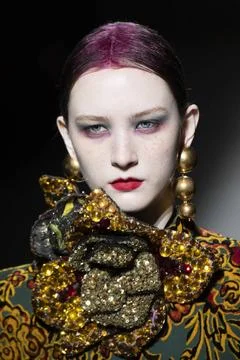  Dries Van Noten RTW Fall 2020 at Paris fashion Week Dries Van Noten RTW F... 스톡 사진