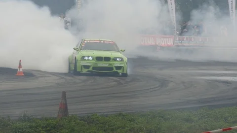 Drift car in smoke 스톡 동영상 101712450