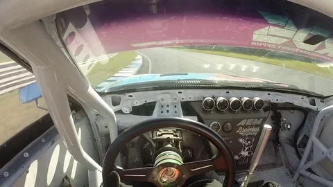 Drifting Car Pilot POV 動画素材 76752789