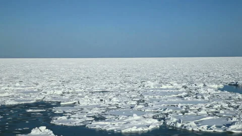 Drifting Ice and Ice Fields on the Shiretoko West Coast Vídeo Stock 332386675