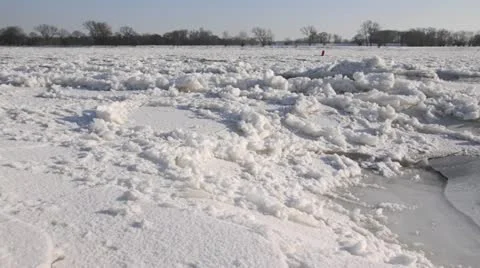 Drifting ice on Elbe River, Flusslandschaft Elbe Biosphere Reserve, Germany Stock Footage 12675981