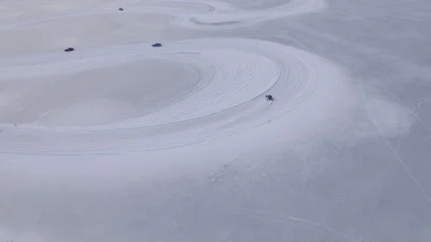 Drifting on lake 動画素材 104504098