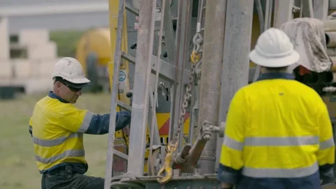 Drill Mast Video stock 158589266