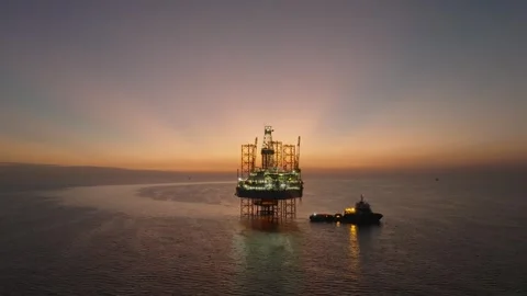 Drilling Mud Return Flow and Flow Sensor Paddle in the Rig Flowline 库存影片 348251443