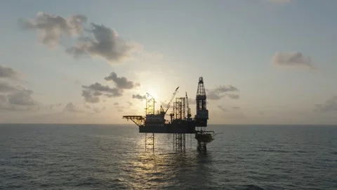 Drilling Mud Return Flow and Flow Sensor Paddle in the Rig Flowline Stockbeeldmateriaal 348251703