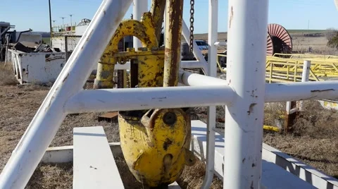 Drilling Rig grave yard power swivel 스톡 동영상 46933991
