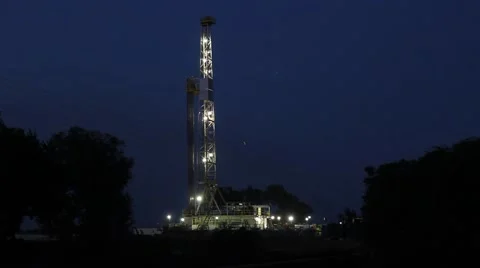 Drilling rig at night Video stock 41370606