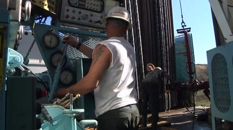 Drilling Rig Operator at Controls Видео 49473788