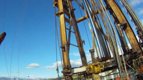 Drilling Rig Worker Catching the String POV Stockbeeldmateriaal 40699133