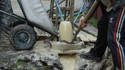 Drilling of the water well 動画素材 100607360