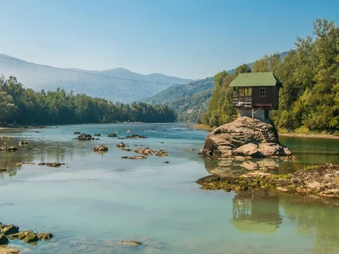 Drina river house - TimeLapse Stock Footage 115363061
