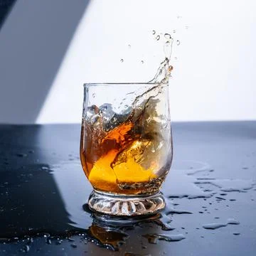 Drink splash ice citrus refreshing beverage Photos