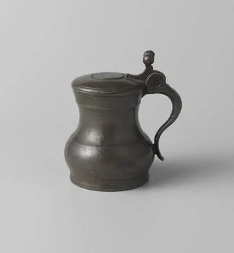 Drinking jar of tin. Drinking jar of tin. The underside of the belly is de... Foto stock