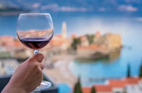 Drinking red wine in Budva Stock-Fotos