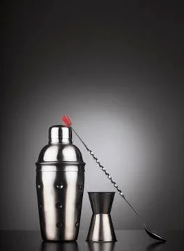 Drinks shaker with cocktail tools Stock-Fotos