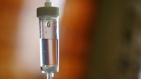Drip with drip anesthesia. the drug drips drop by drop. Stock Footage 273735254