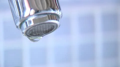 Dripping faucet close up 库存影片 12141685