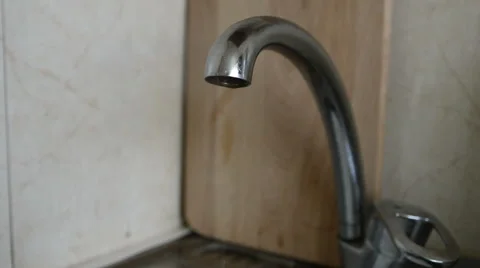Dripping faucet 動画素材 48930745