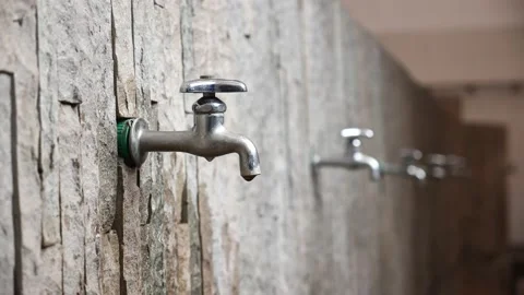 Dripping water Video stock 204897004