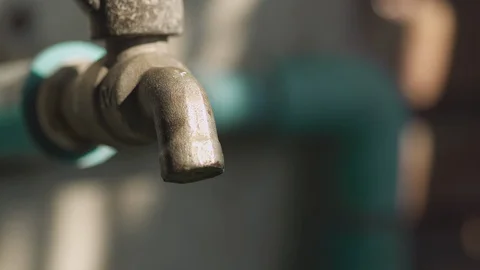 Dripping water from the tap Stock Footage 128190855