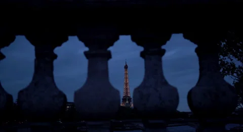 Drive to Eiffel Tower on Bridge Video stock 68544593