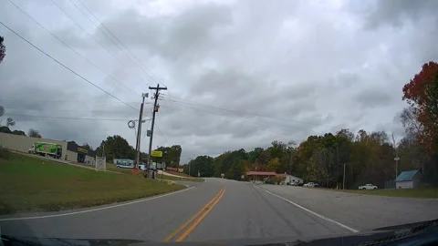 Drive in Savannah, TN Stock Footage 293268112