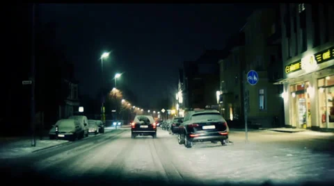 Drive in the snow 動画素材 32814624