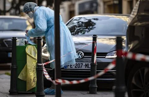 Drive through coronavirus testing in Paris, France - 25 Mar 2020 Photos