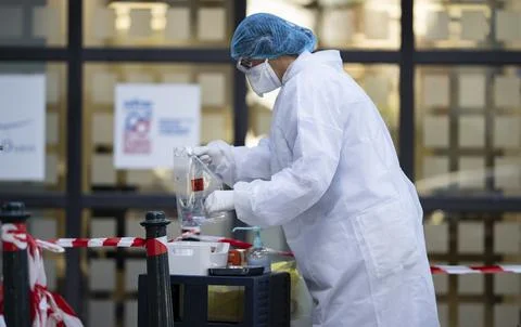 Drive through coronavirus testing in Paris, France - 25 Mar 2020 Photos