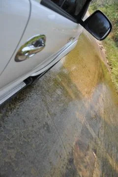 Drive through water Stock-Fotos
