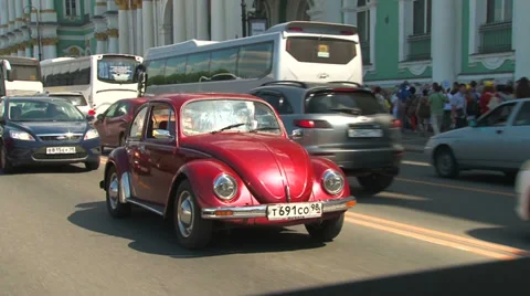 Driver and vehicle beetle Video stock 29658416