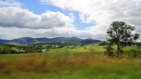 Driving along forest and fields in Australia Vidéo 24301187