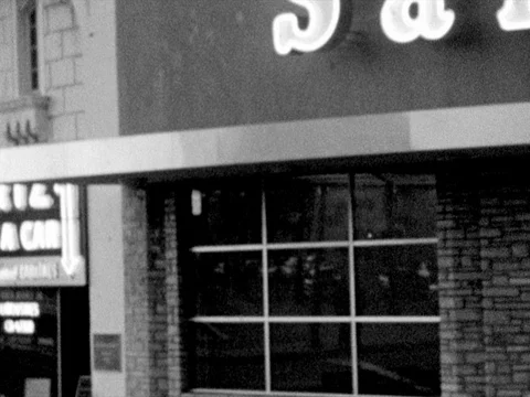 Driving Beverly Drive - Beverly Theater - Beverly Hills 1950s Vídeo Stock 72249986