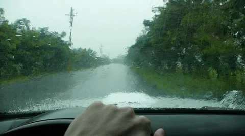 Driving a car with broken windscreen wiper Video stock 11844939