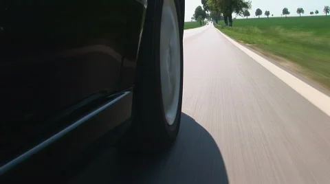 Driving a car at high speed Vidéo 75520