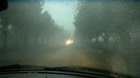 Driving in heavy raining in evening Video stock 40736580