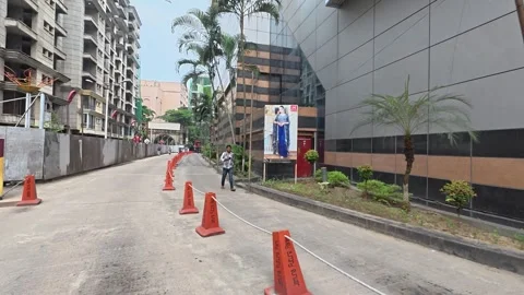 Driving Into Jamuna Future Park Parking Area 스톡 동영상 333701192