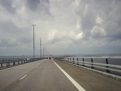 Driving over öresund bridge between sweden an denmark Stock Footage 126986342