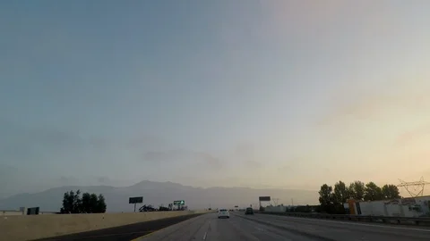 Driving into Sunset Stockbeeldmateriaal 122346696