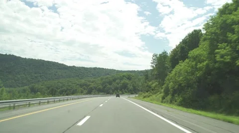Driving through the Catskill Mountains Video stock 66313603