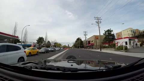 Driving through intersection of McKenzie and Shelbourne Vídeo Stock 178263137