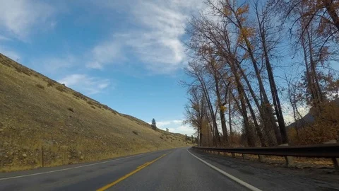 Driving through the Methow Valley on a clear fall day 스톡 동영상 97599326
