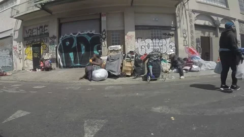 Driving Through Skid Row In Los Angeles Vídeos de archivo 151159012